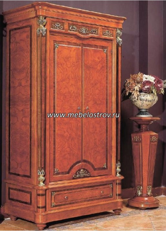 ГЕНРИХ Подставка под цветы