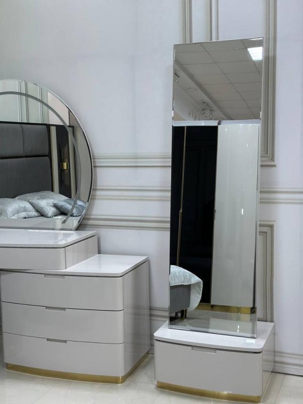 КАРМЕЛА Зеркало напольное